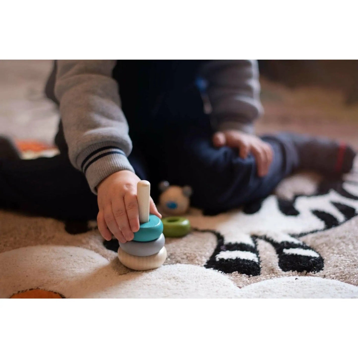 Stapel-Bär Pastell Holzspielzeug – small foot ab 12 Monaten