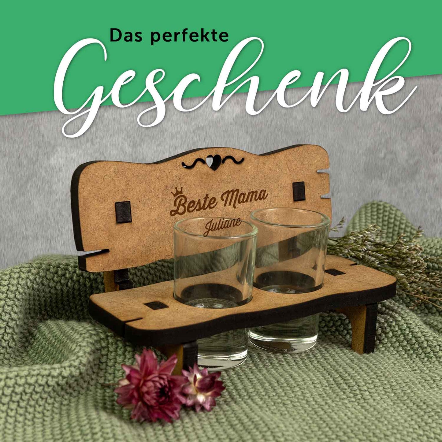 Gravierte Schnapsbank mit Name im Beste Mama Design + 2 Schnapsgläser