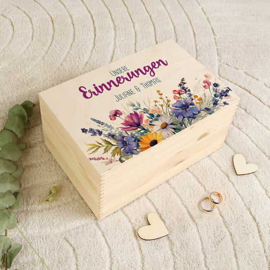 Erinnerungskiste mit UV-Druck im Unsere Erinnerungen Design - Personalisiertes Geschenk zur Hochzeit
