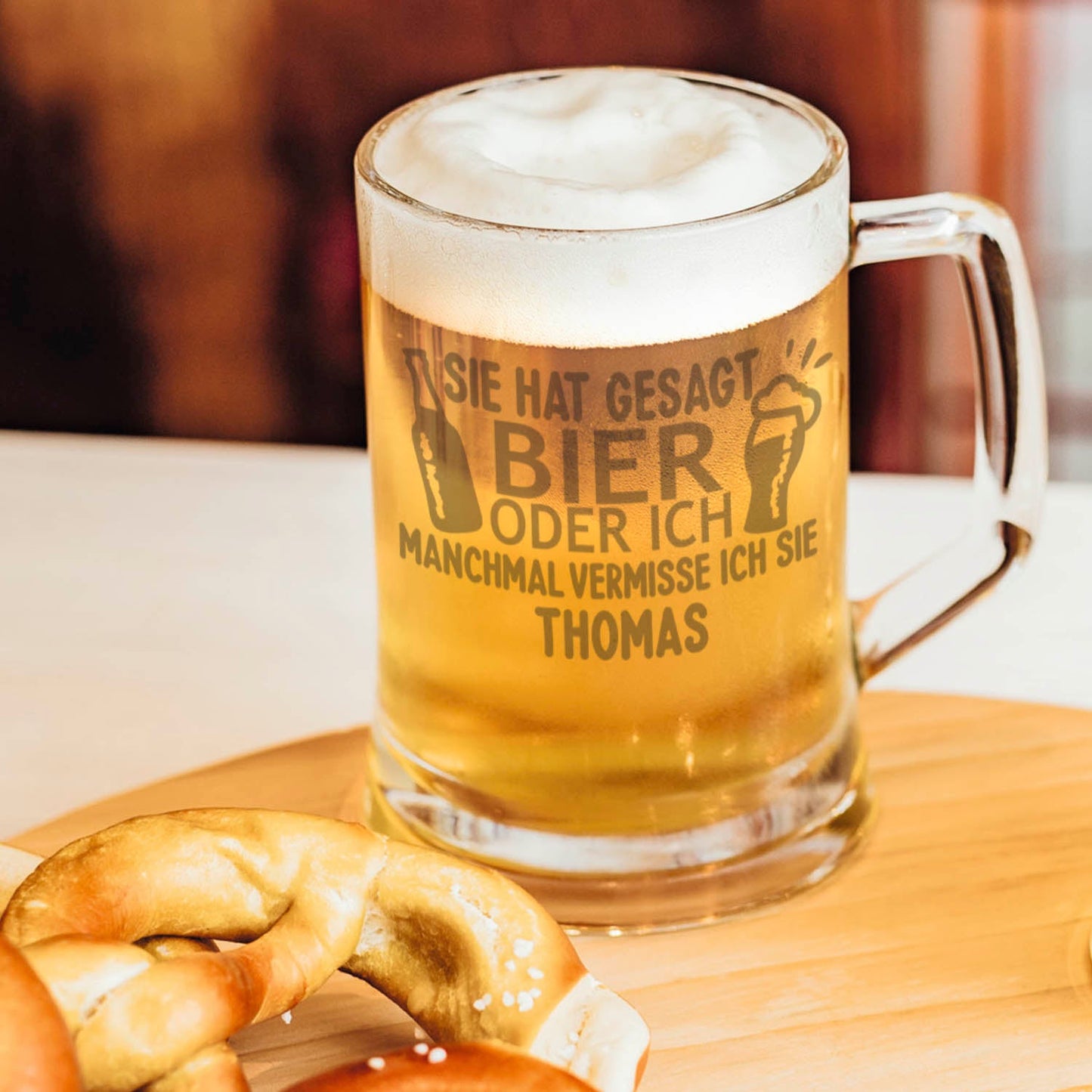 Montana Bierkrug mit Gravur "Sie hat gesagt Bier oder ich" mit Namen