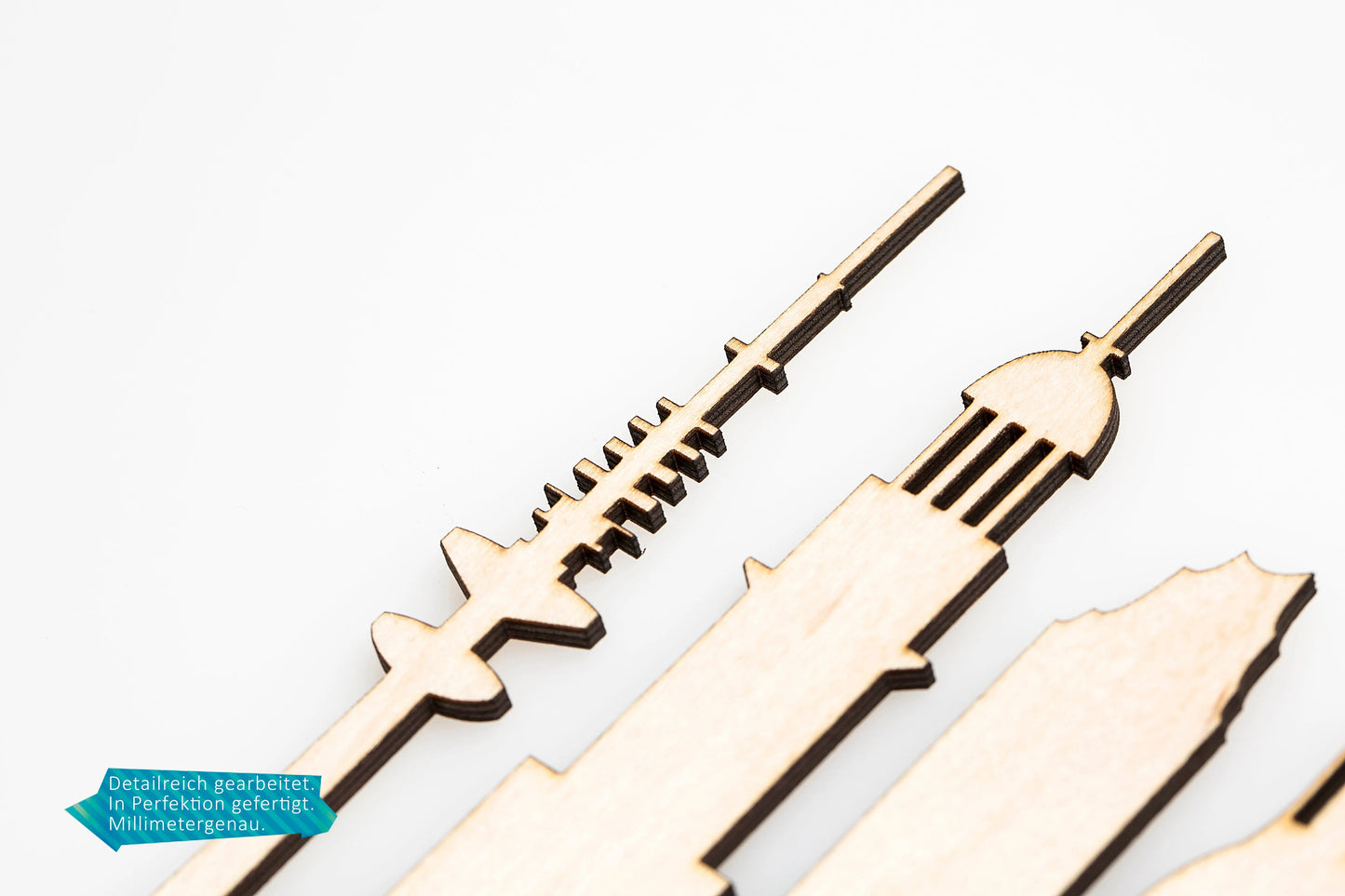 Wanduhr aus Holz Skyline Amsterdam