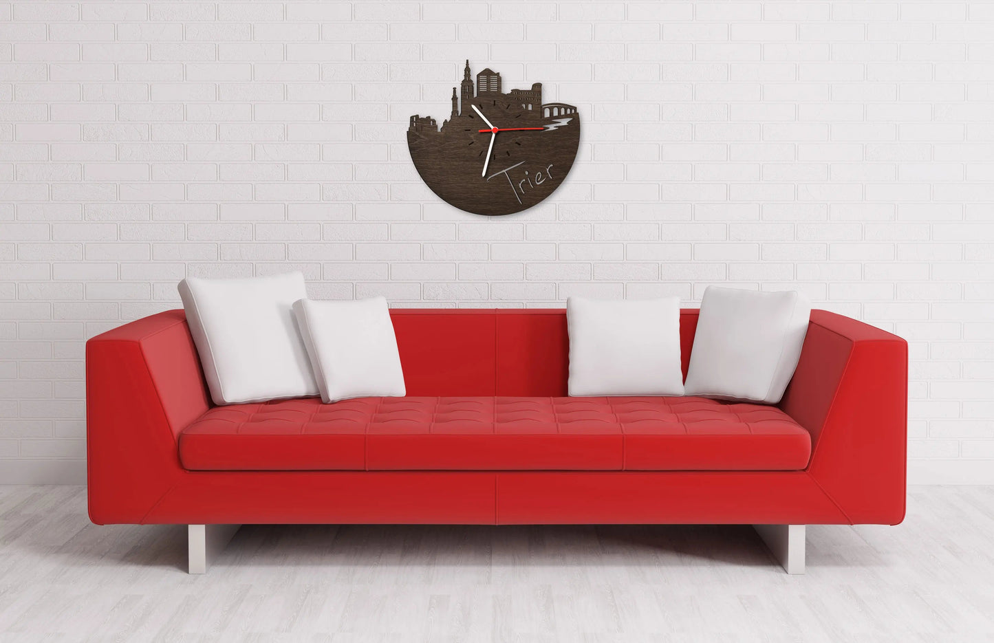 Wanduhr aus Holz Skyline Trier